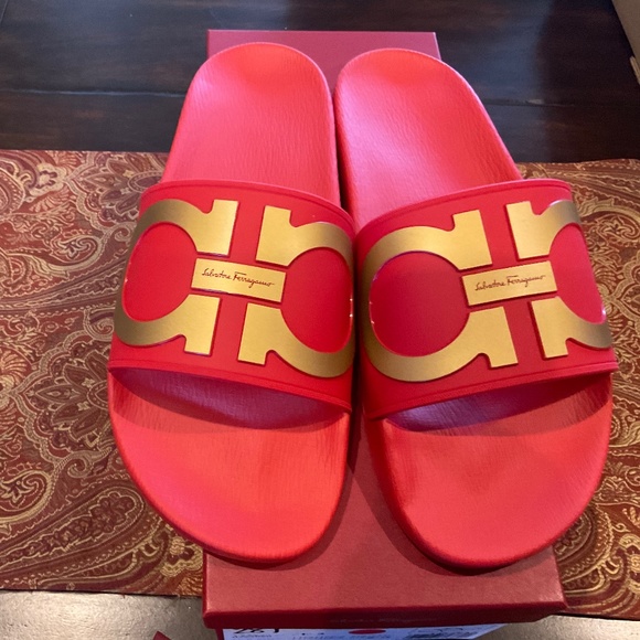 salvatore ferragamo men’s red/gold groove 2 slides, size 9, BNIB, last one- htf